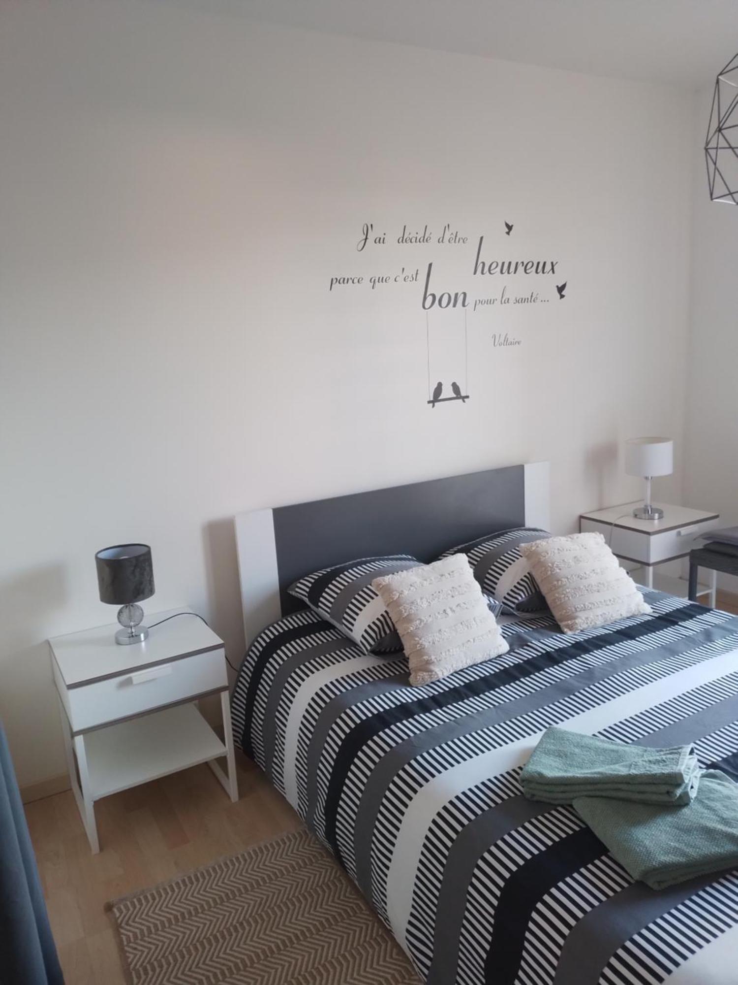 Chambre Agreable Au Calme Saint-Hilaire-Petitville Bagian luar foto